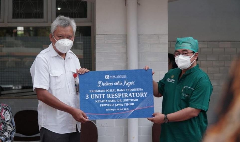 Bank Indonesia, BMPD dan IPEBI Jatim Sumbang Alat Terapi Oksigen ke RSUD DR. Soetomo 12 Turunkan covid -19 , BI Jatim beri bantuan