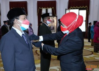 Mengabdi Lebih Dari 10 Tahun, 59 ASN Provinsi Jawa Timur Terima Penghargaan