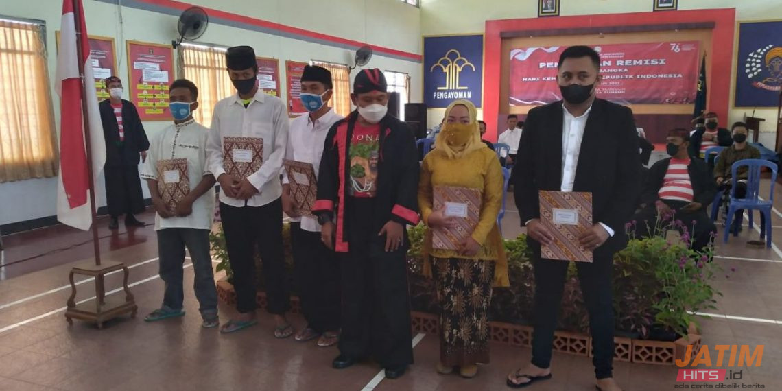 HUT RI ke 76, Rutan Kelas II B Kraksaan Probolinggo Beri Remisi 216 Napi dan 3 Orang Diantaranya Langsung Bebas