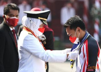 Wow, Atlet Angkat Besi Peraih Medali Perak Olimpiade Tokyo, Eko Yuli Irawan Dapat Bonus 500 Juta Dari Pemprov Jatim