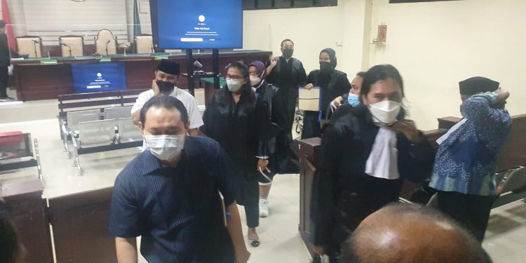 Bupati Nganjuk Ditangkap Saat Bersama Kajari