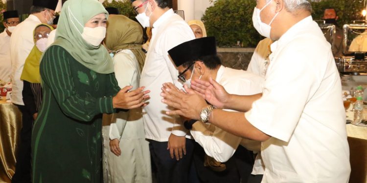 Gubernur Khofifah Pesan Semua Kepala OPD Tetap Maksimal Selama Khofifah Melaksanakan Ibadah Haji