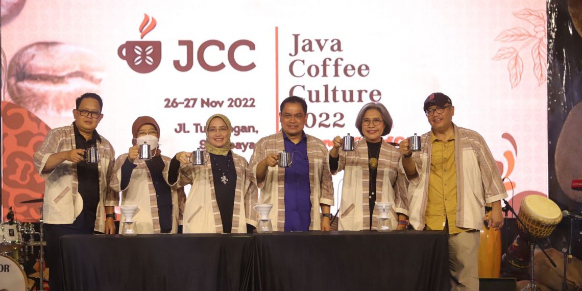 Gelaran JCC 2022 di Surabaya Sukses Lampaui Target, Tercatat Terjadi Transaksi Penjualan Komoditas Kopi Hingga Rp 10 M 14 Gelaran JCC 2022 di Surabaya Sukses Lampaui Target, Tercatat Terjadi Transaksi Penjualan Komoditas Kopi Hingga Rp 10 M