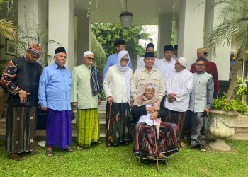 Bertemu Dengan Para Ulama-Kiai Kondang Jatim, Prabowo Minta Restu Untuk 2024