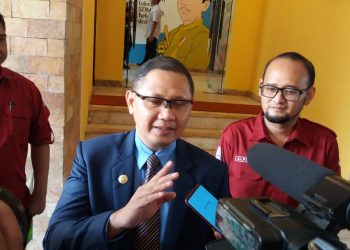 Kedindik Jatim Siap Pecat Oknum Kepala Sekolah atau Dinas Pendidikan Yang Terbukti Jual Bangku Kosong SMAN/SMKN 16 Kedindik Jatim Siap Pecat Oknum Kepala Sekolah atau Dinas Pendidikan Yang Terbukti Jual Bangku Kosong SMAN/SMKN