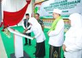 Gubernur Jatim Khofifah Indar Parawansa meresmikan PLTS atap berkapasitas 10.000 Watt di Ponpes Al-Amien Prenduan, Kab. Sumenep