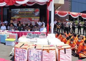 Polda Jatim Musnakan 80,674kg dan ekstasi sebanyak 13772 butir hasil Operasi Tumpas Narkoba Selama Juli-Agustus 2023