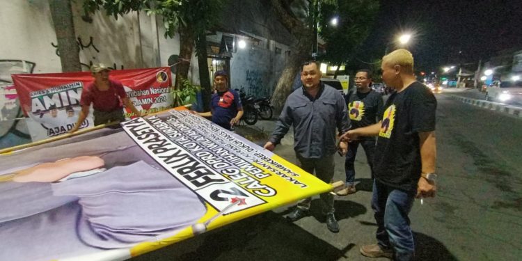 Dukung Bawaslu, Caleg Partai Golkar Felix Prasetya Bongkar APS  Mirip APK di Kawasan Wiyung