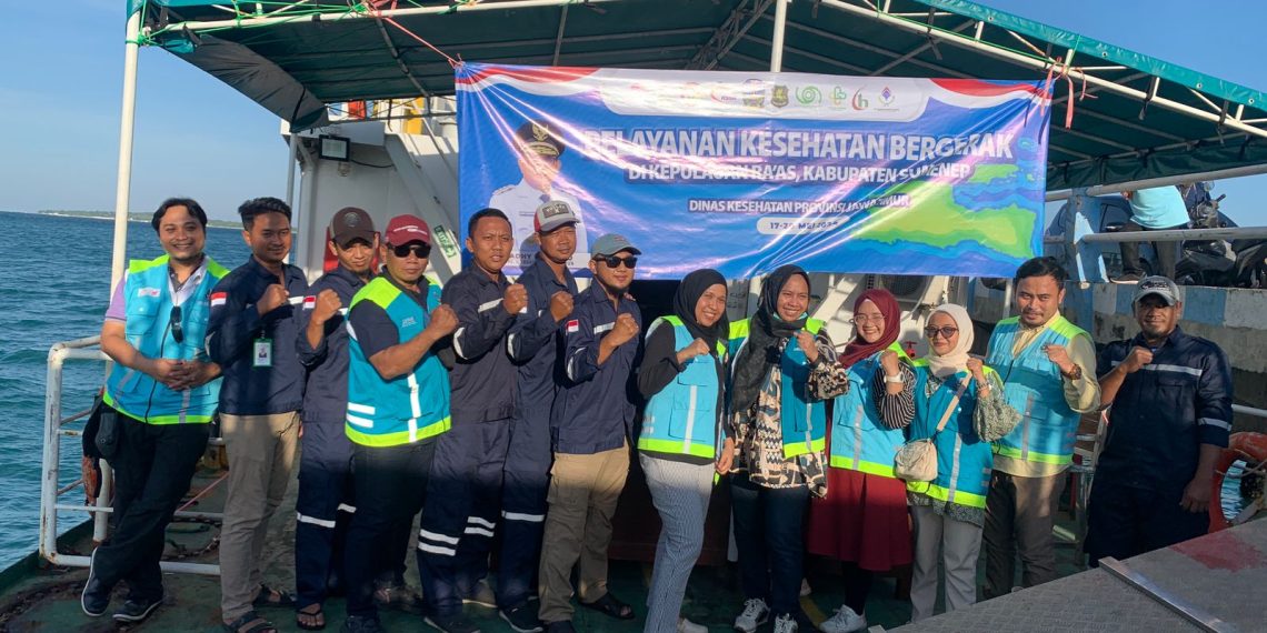 Wujudkan Penjangkauan Layanan Kesehatan Masyarakat Kepulauan, Yankes Bergerak Pemprov Jatim Layani Masyarakat Kepulauan Raas