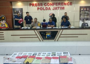 Polda Jatim Bongkar Kasus Korupsi Tukar Guling Tanah Kas Desa di Sumenep Tahun 1997 Senilai Lebih dari 114 Miliar Rupiah, 3 Tersangka Di Ringkus