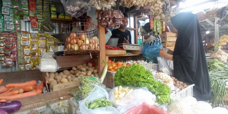 Harga Telur dan Daging Ayam Naik Jelang Maulid Nabi