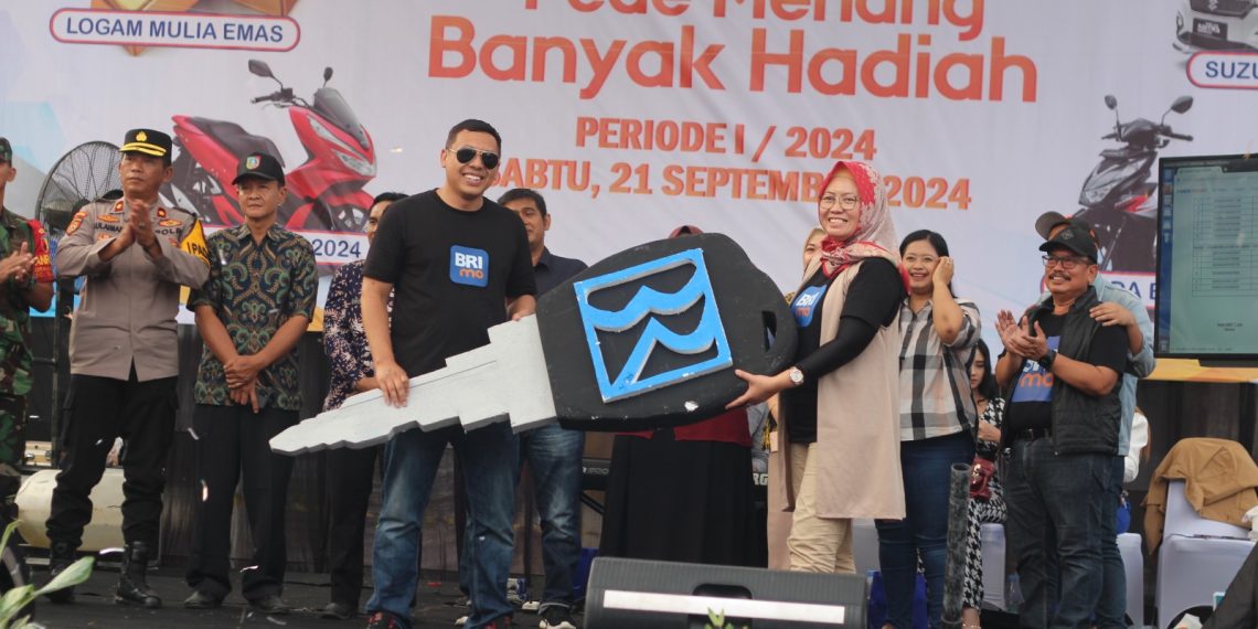 Apresiasi Kepercayaan Nasabah, BRI Bagikan Emas, Motor, Hingga Mobil