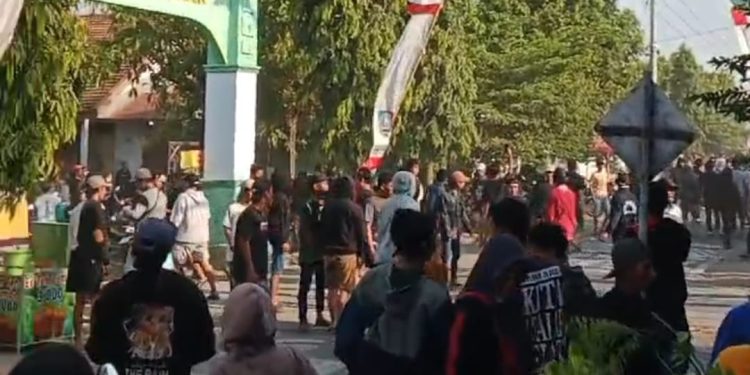 Diduga Salah Paham Karnaval Sound di Jombang Berujung Bentrok