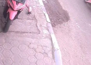 Aksi Curanmor Gasak Motor Karyawan Laundry di Jalan Kusuma Bangsa Terekam CCTV
