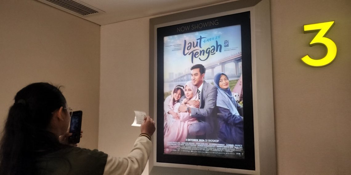 Film Laut Tengah, Drama Religi, Perjuangan dan Keikhlasan antara Cinta Dan Cita-Cita