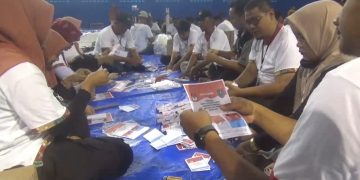Target Sepekan Selesai, KPU Jombang Kebut Sortir Lipat Surat Suara Pilbup