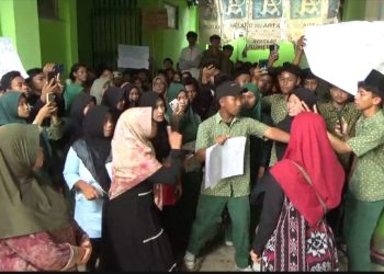 Diduga Jadi Korban Kekerasan Serta Pelecehan, Ratusan Siswa MA Darul Faizin Gelar Unras