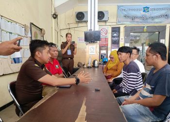 Kejari Tanjung Perak Restorative Justice Kasus Pencurian Tas dan Uang Rp 50 ribu Dalam Jok Sepeda Motor