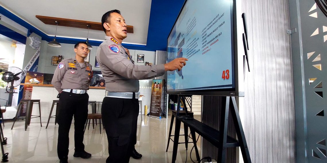 22 Desember 2024 Diprediksi Puncak Arus Kendaraan Libur Nataru di Jatim 14 22 Desember 2024 Diprediksi Puncak Arus Kendaraan Libur Nataru di Jatim