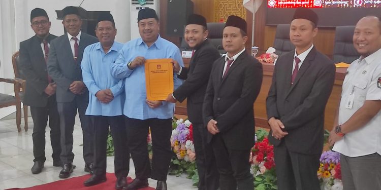 KPU Tetapkan Warsubi – Salman Sebagai Bupati dan Wakil Bupati Jombang 2025-2030