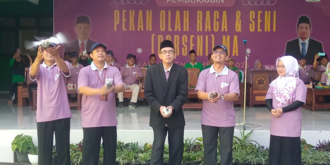 Buka Porseni Tingkat Kabupaten, Kemenag Jombang Targetkan Juara Umum di Tingkat Provinsi