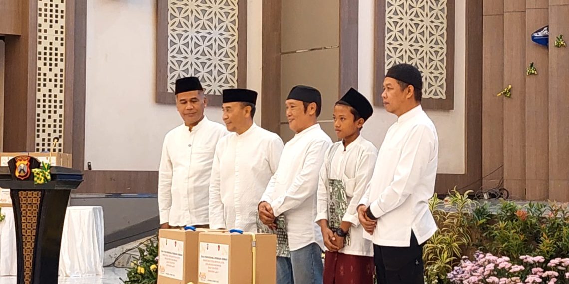 Ramadhan, Ditintelkam Polda Jatim Berbagi Untuk Ratusan Anak Yatim Piatu 12 Ramadhan, Ditintelkam Polda Jatim Berbagi Untuk Ratusan Anak Yatim Piatu