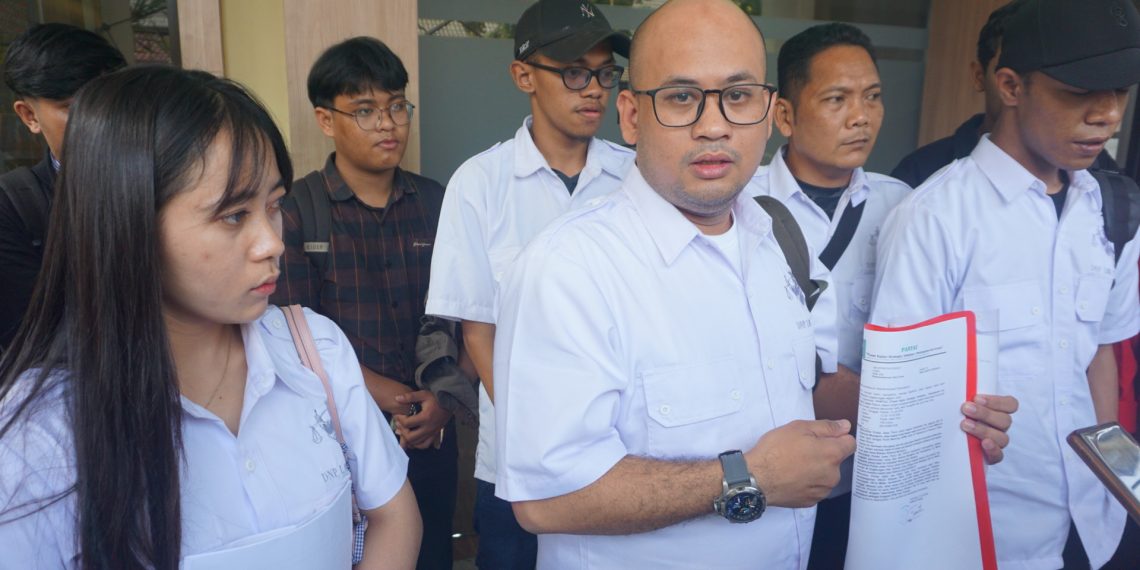 Difitnah Lewat Surat Aksi, Tim Relawan Mimik Idayana Tempuh Jalur Hukum 12 Difitnah Lewat Surat Aksi, Tim Relawan Mimik Idayana Tempuh Jalur Hukum