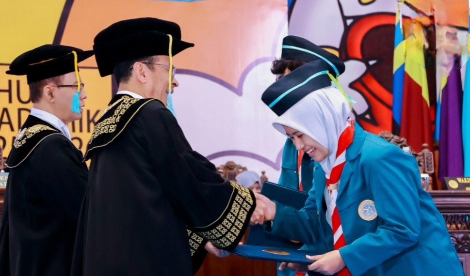Unair Ajak 9347 Kstaria Airlangga  2025 Hadapi Tantangan, Siap Jadi Generasi Unggul Masa Depan