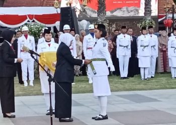 76 Anggota Paskibra Jawa Timur 2025  Dikukuhkan, Siap Jalankan Tugas Upacara HUT Kemerdekaan RI ke 80 Tahun