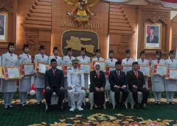 Pesan Khofifah Untuk Paskibraka Jatim 2025 Agar selalu Mencinta Tanah Air di Tengah Era Globalisasi