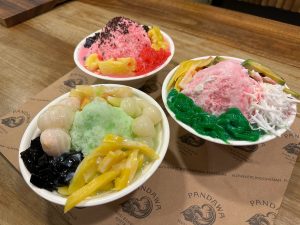 Sajian es khas Nusantara di resto Pandawa Sydney Australia.