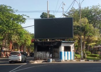 Aksi Demo di Surabaya, 15 Pos Polisi Di Rusak dan Di bakar Massa