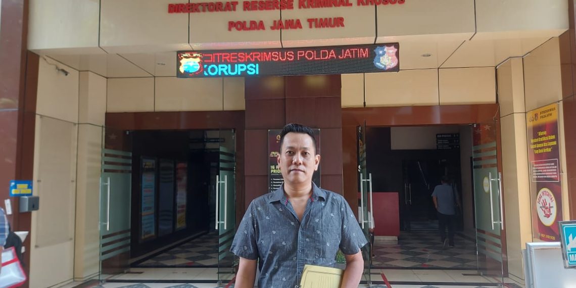 Dugaan Penyerobotan Tanah dan Dana Desa di Trosobo, Warga Lapor ke Polda Jatim 14 Tantri Sanjaya usai diperiksa di Ditreskrimsus Polda Jatim