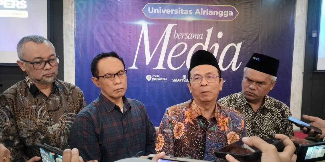 Unair Cetak Rekor Lagi: 5 Pasangan Kaembar Lolos SNBP 2026 14 Unair Cetak Rekor Lagi: 5 Pasangan Kaembar Lolos SNBP 2026