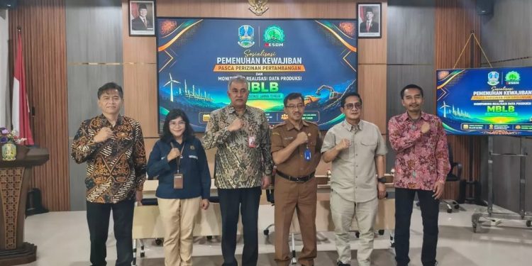 Buka Ruang Dialog, ESDM Jatim Tekankan Pentingnya Izin Legal dan Tata Kelola Berkelanjutan Bagi Pengusaha Tambang 14 Buka Ruang Dialog, ESDM Jatim Tekankan Pentingnya Izin Legal dan Tata Kelola Berkelanjutan Bagi Pengusaha Tambang